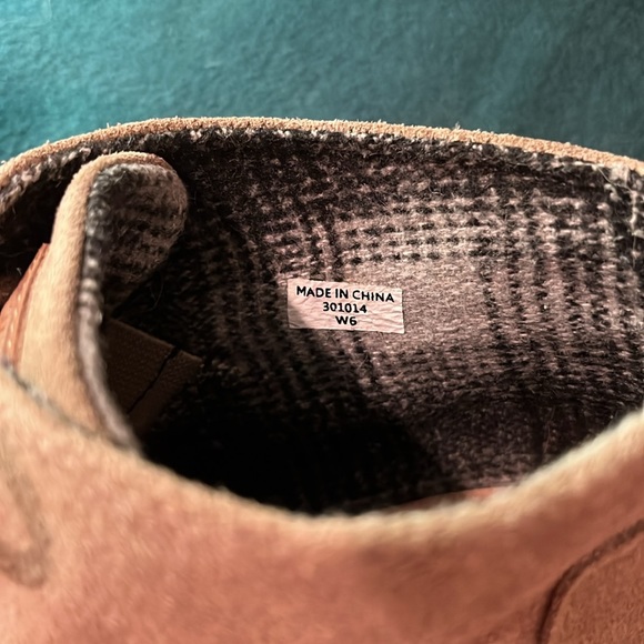 Toms Women's Desert Wedge Taupe Suede Booties - Size 6 - Picture 10 of 14